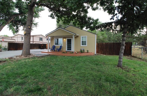 Arvada House | 20 min to RedRocks, 15 min to downtown, 420ok, Free RV parking, Private, dogs ok