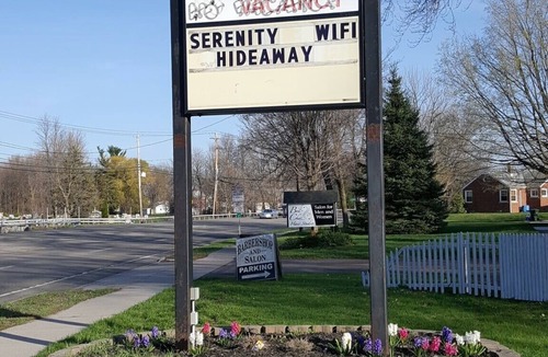 North Tonawanda Hotel | 20 mins to the Falls