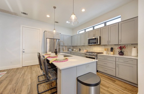 North Houston House | 20 Minutes to FIFA 2026 - 4BD Houston Heights
