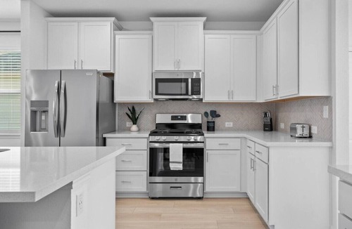 Hutto House | 20 minutes to Samsung Plant