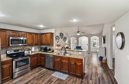 Lowell House | 20% OFF Feb: Near I-49 & XNA