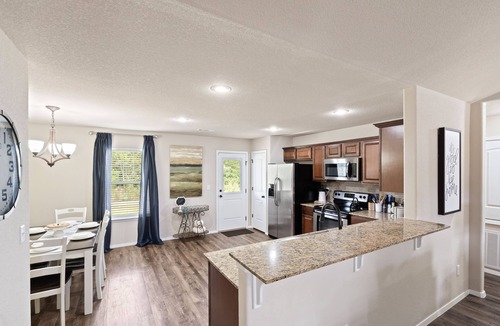 Lowell House | 20% OFF Feb: Near I-49 & XNA