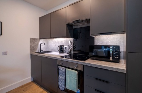 Whitburn House | 20% Off House For Rent