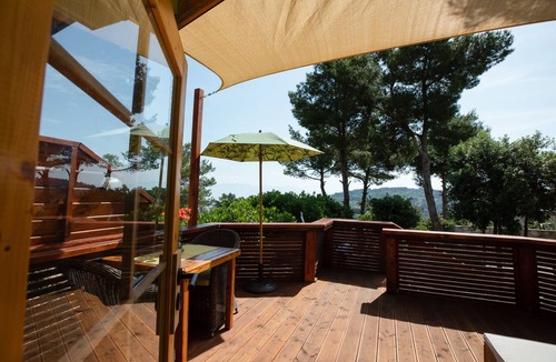 Rogac House | !20%OFF in May!/Tree House for couples with a terrace near the ocean