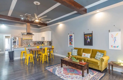 Smoketown Jackson House | 20% OFF! Luxury 3BR on the Bourbon Trail–Sleeps10