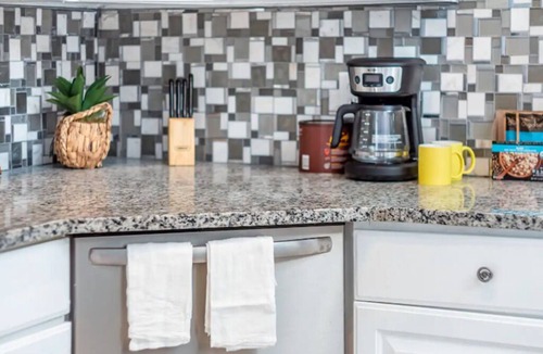 Smoketown Jackson House | 20% OFF! Luxury 3BR on the Bourbon Trail–Sleeps10