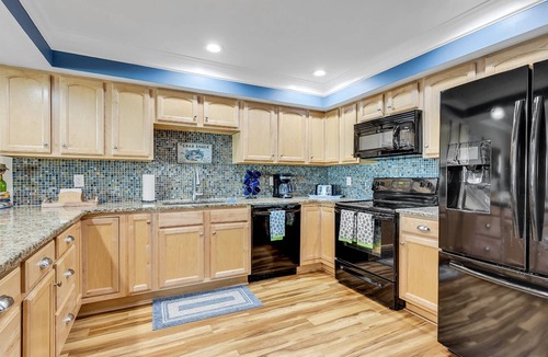 Surfside Beach Condo | *20% Off New Stays Through May*