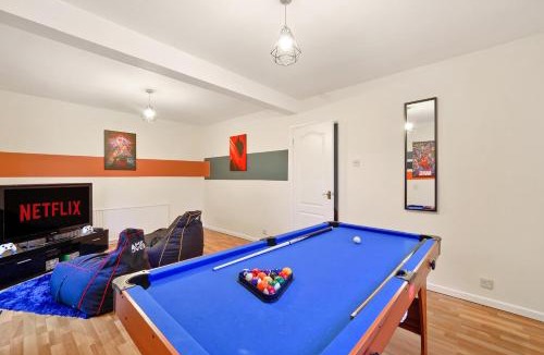 Belluton House | 20 percent off! Large Spacious Abode with Games Room!