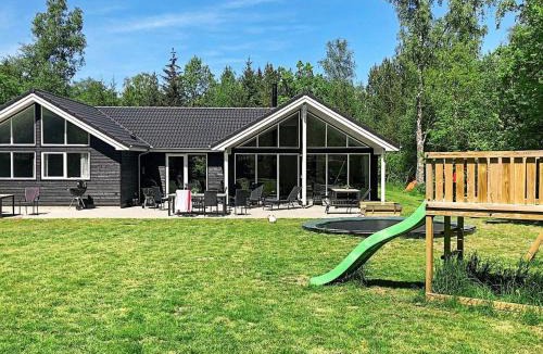 Frederiksvaerk House | 20 person holiday home in Frederiksværk