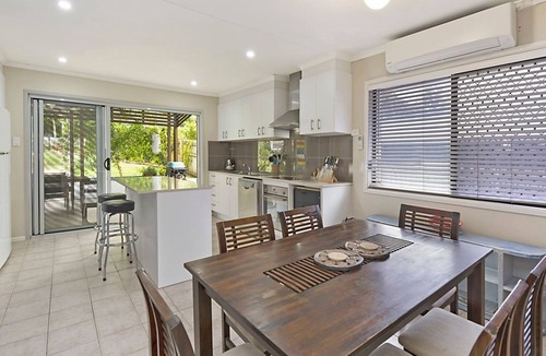 Moffat Beach House | 20 Roslin St Moffat Beach QLD