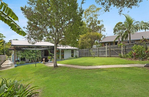 Moffat Beach House | 20 Roslin St Moffat Beach QLD