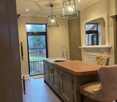 Pontrilas House | 20 Sansome Walk