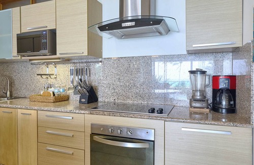 Villas Del Mar Apartment | 200 M^2| Beachfront| FullKitchen and Fast Wifi