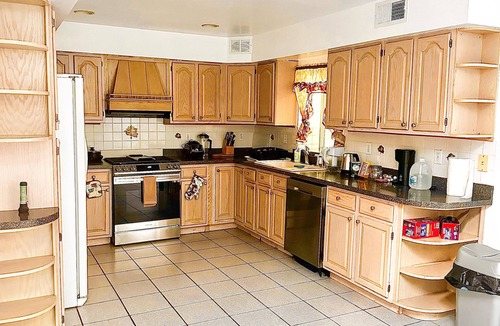 South River Apartment | 2000 sqft near NYC