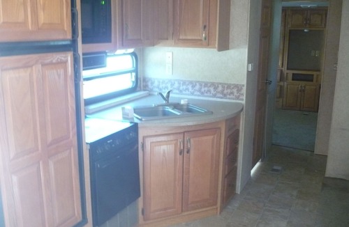 Meeker House | 2007 Forest River Sierra 35ft Travel Trailer