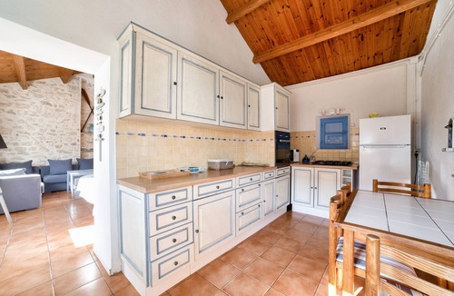 La Gueriniere House | 200m from the beach, garden, 6 adults 2 children