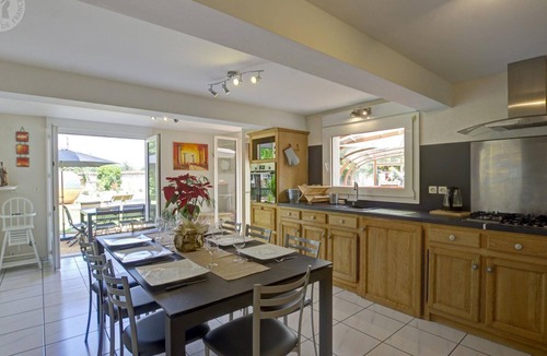 Montbrison Cottage | 200m² Cottage with Spa and Sauna in Montbrison