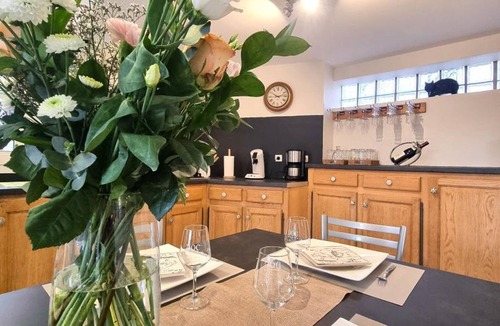 Montbrison Cottage | 200m² Cottage with Spa and Sauna in Montbrison