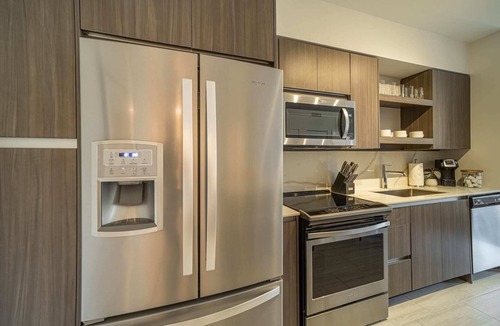 Glenvar Heights Apartment | #201 - Tucker Dadeland
