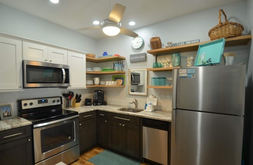 Isle of Palms Condo | #202 "Top O' the Stairs" 2Br/1Ba, Pet-Friendly
