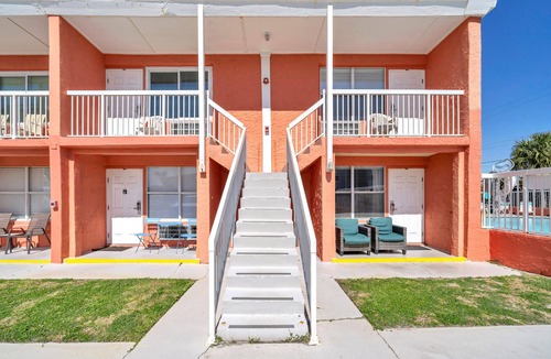 Fort Walton Beach Condo | 202 Tropical Isle Studio Suite- Steps to Beach! Reduced MONTHLY Rates