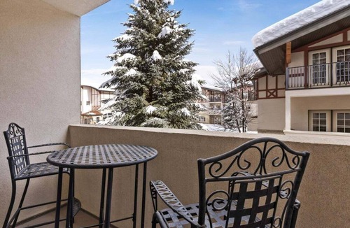 Midway Villa | 2020/22 | Premium 2BR Villa | Full Kitchen + Pool