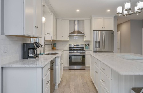Eastham House | 2021 CONSTRUCTION 3BR 3BA. Close to Bike Trail & Beaches. Central AC, Firepit.