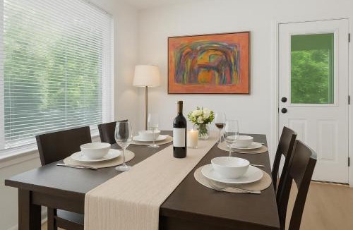Central East Austin House | 2025 New Build 4BR with King Beds Ensuite Bath at UT, Downtown