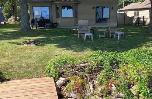 Fox Crossing Cottage | 2025 NFL Draft, Green Bay Packer home games and EAA rental on Lake Winnebago