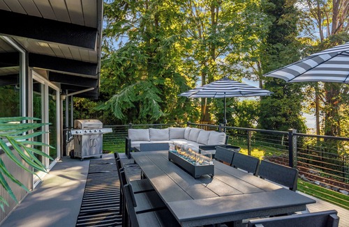 Des Moines House | 2026 FIFA retreat Beach house w/hottub
