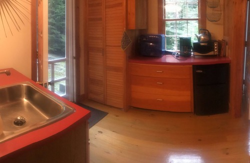 Seal Cove Cottage | 2026 has a few open weeks. Come see us on the Quietside of MDI.