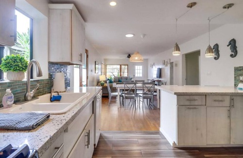 Mission Beach Apartment | 2026 NEW remodel coming soon. Mermaid`s Cove, Nestled between Beach and Bay!