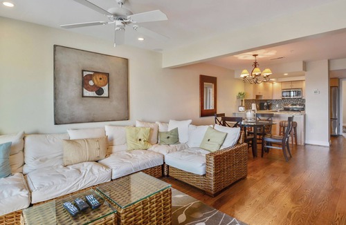 Bethany Beach House | 2026 PRE SEASON THROUGH JUNE RATES CUT 5%! MINI WEEKS OPEN! OCEAN FRONT Free Golf at Bear Trap Dunes and MORE! This absolutely gorgeous unit features multi- level living with 4 bedrooms, 2.5 baths
