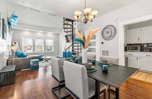 Montrose Condo | 2026 World Cup Ready| Pool Tbl| 10 Min from Downtown