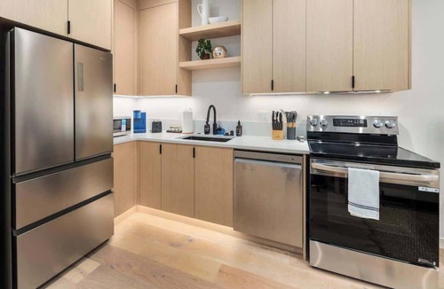 North Beacon Hill Condo | 2026 World Cup | Stadiums, Downtown, Mt View