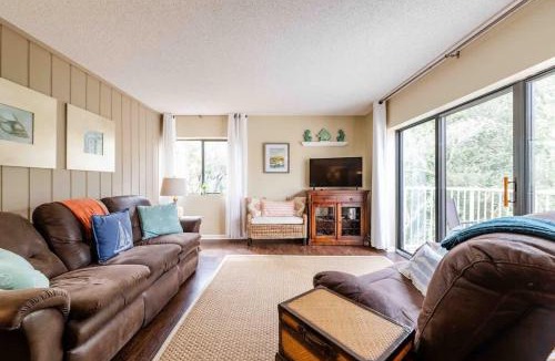 American Beach House | 2029 Beachwood Villa