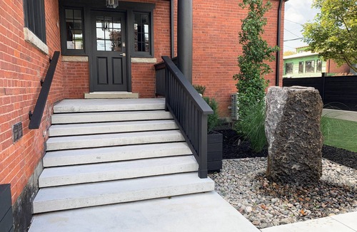 Collingwood Apartment | 206, Premium Studio - Downtown Collingwood, Luxury Boutique Hotel.