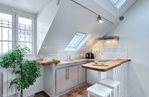 6th Arrondissement Apartment | 2066 Princesse