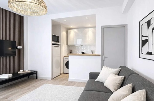 Passy Apartment | 2067 Raynouard
