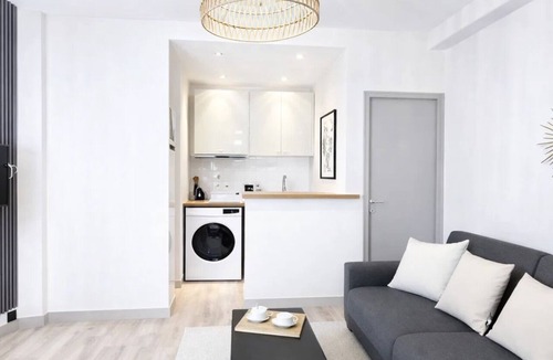 Passy Apartment | 2067 Raynouard
