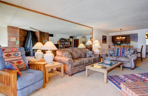 Dillon House | 207 Point Dillon