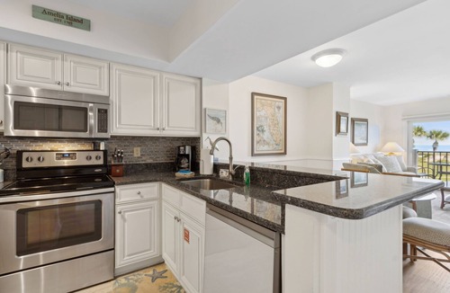 Amelia City House | 207 Sailmaker - Oceanfront 2 Bedroom