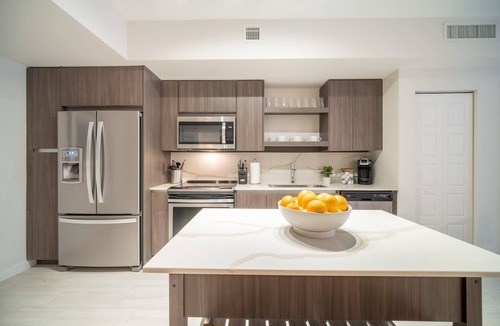 Glenvar Heights Apartment | #207 - Tucker Dadeland