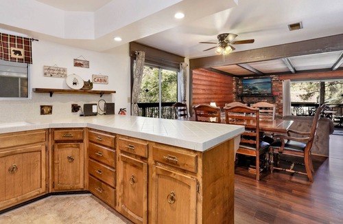 Big Bear City Ski Chalet | 2075 - Cuddle Bear's Cabin 3 Bedroom Home by Redawning