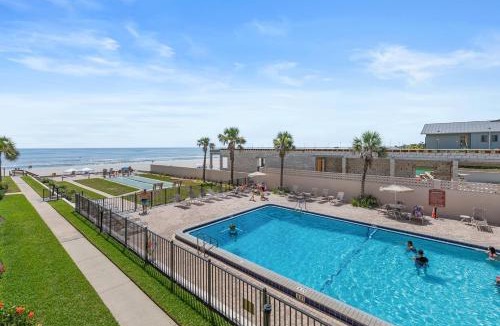New Smyrna Beach Apartment | 208 - Poolside 2 BR Great Ocean View