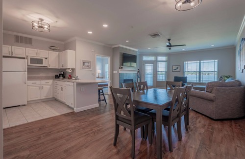 Delavan Lake Condo | 209 - Premium Lakefront Condo