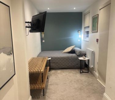 Seven Dials Apartment | 20a Denmark terrace BnB