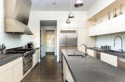 Las Vegas Villa | 20m Entire 59th Floor Palms Penthouse Hot tub