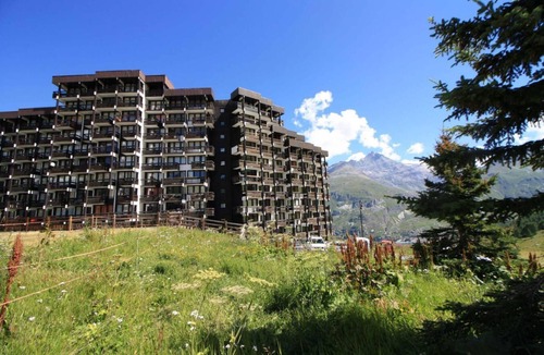Le Lavachet Apartment | 20m from resort center, Ground floor, balcony, tv, ski locker, 24m², Tignes