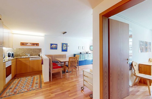 Silvaplana Apartment | 2½-room apartment on the 2nd floor, approx.